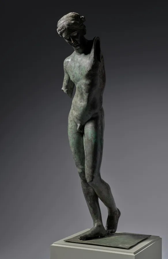 Apollo the Python-Slayer (350 BCE) 1 Bronze statue of Apollo the Python-Slayer with copper inlays, c. 350 BCE.
