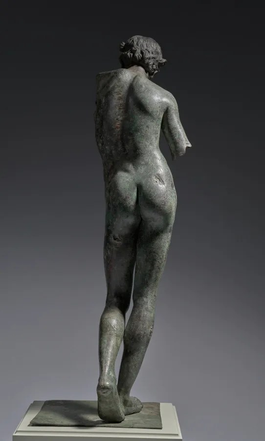 Apollo the Python-Slayer (350 BCE) 3 Apollo the Python-Slayer, backside view