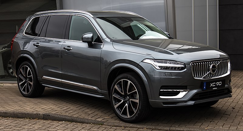 2021 volvo xc90: safe, handsome, ev oddity