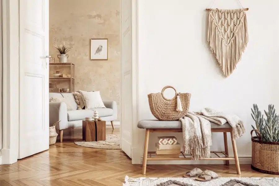 Read more about the article Creating a Cohesive and Comfortable Home Decor Scheme