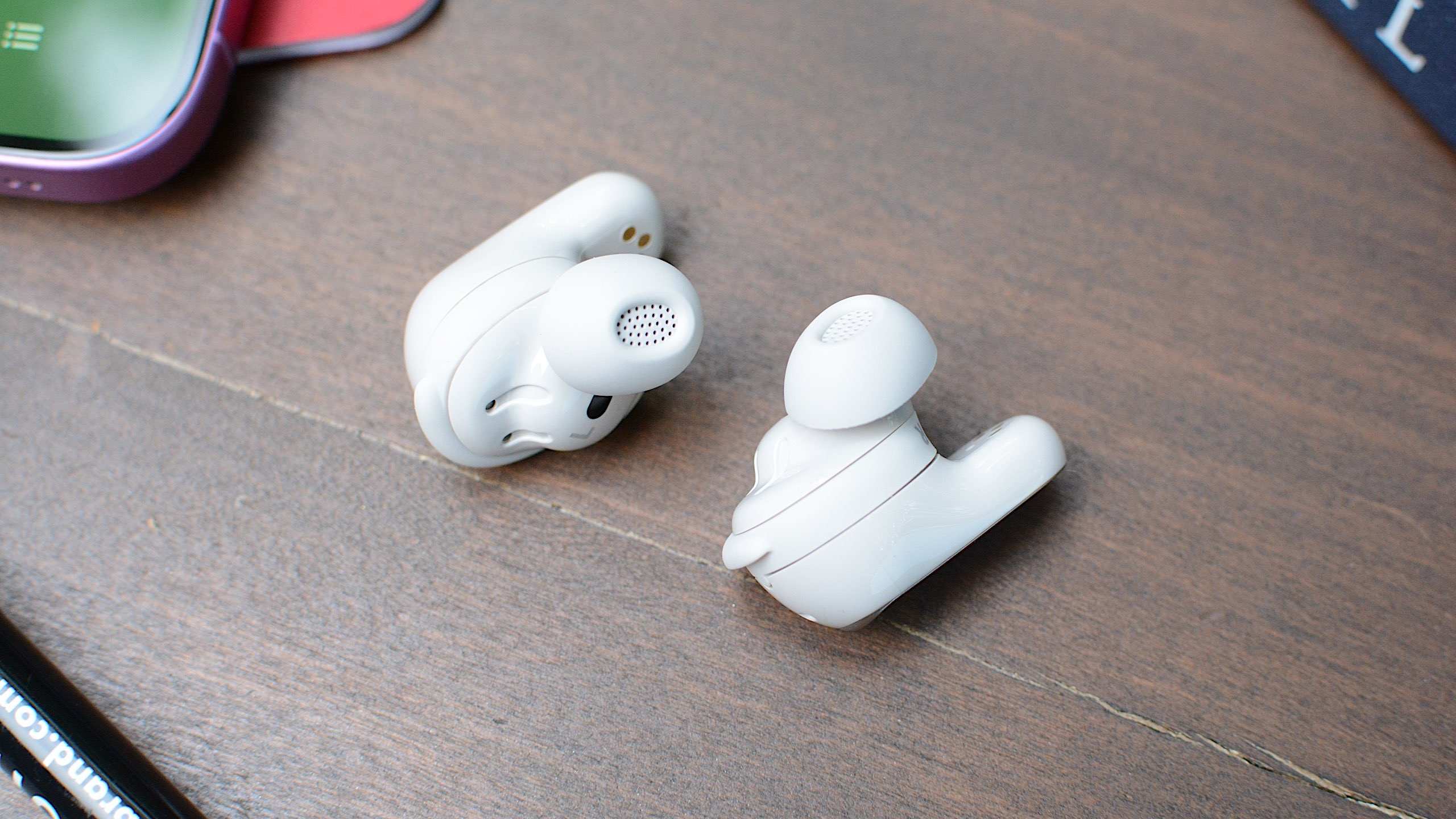 The best noise-canceling earbuds for 2025 | Insights by Willow Ventures