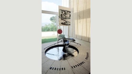 The Mercury Fountain by Alexander Calder referenced a Republican stronghold famous for its mercury mines (Credit: Alamy)
