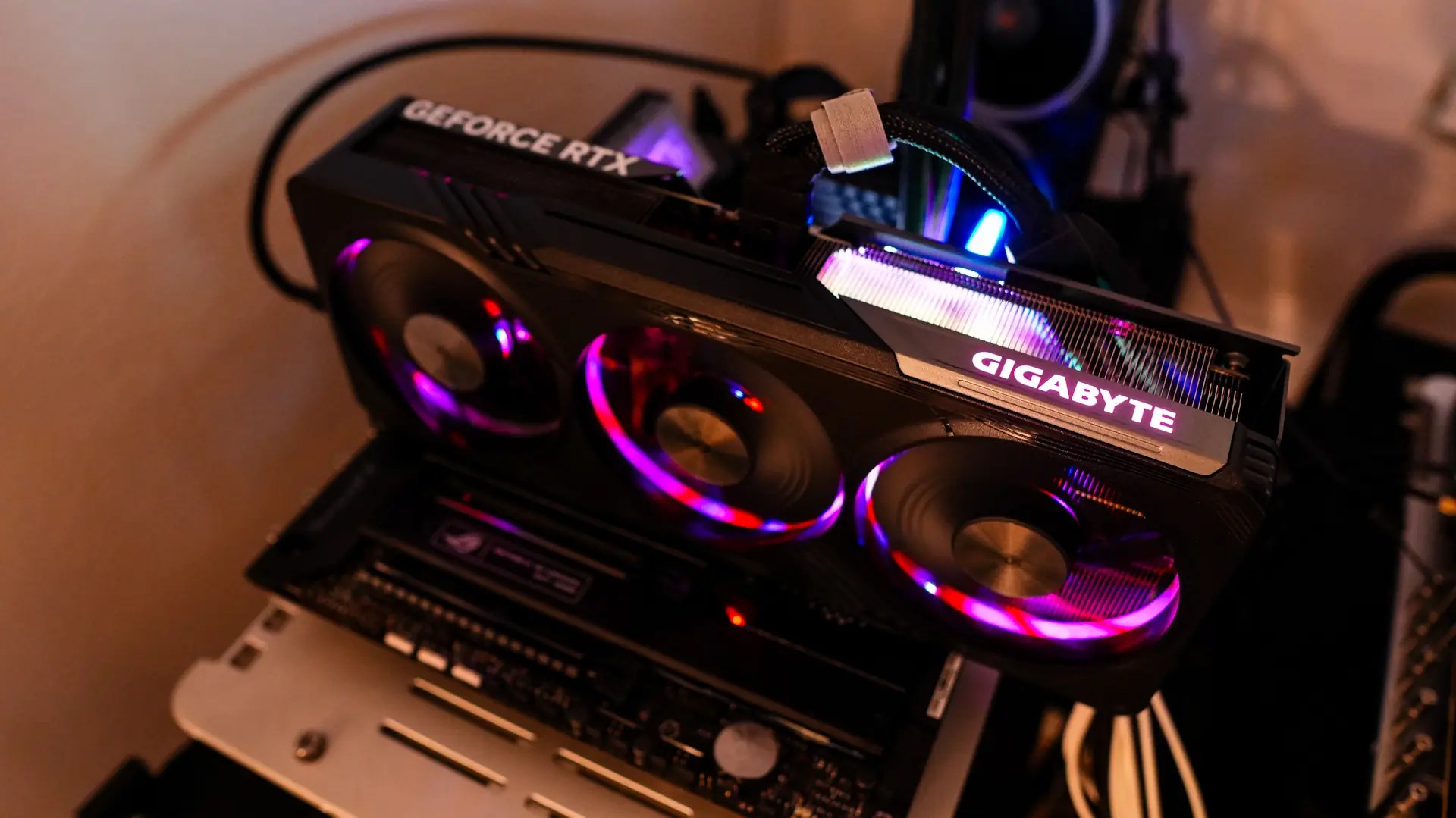 Gigabyte GeForce RTX 4070 Super Gaming OC 12G Graphics Card Review Gigabyte Rtx 4070 Super Gaming Oc 31.webp