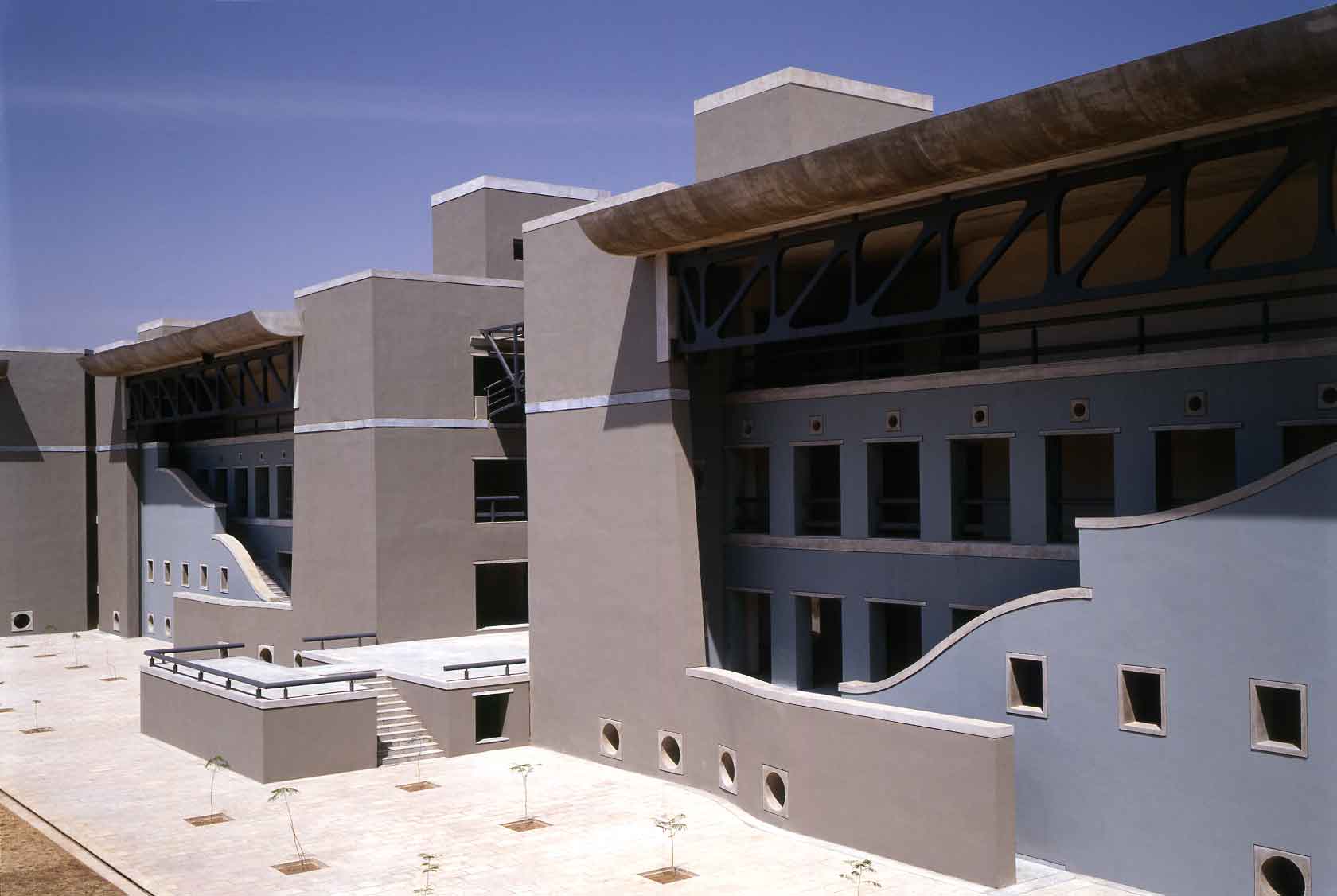 Gujarat High Court (large format)
