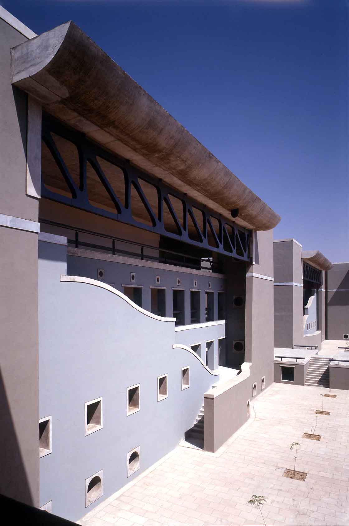 Gujarat High Court (large format)