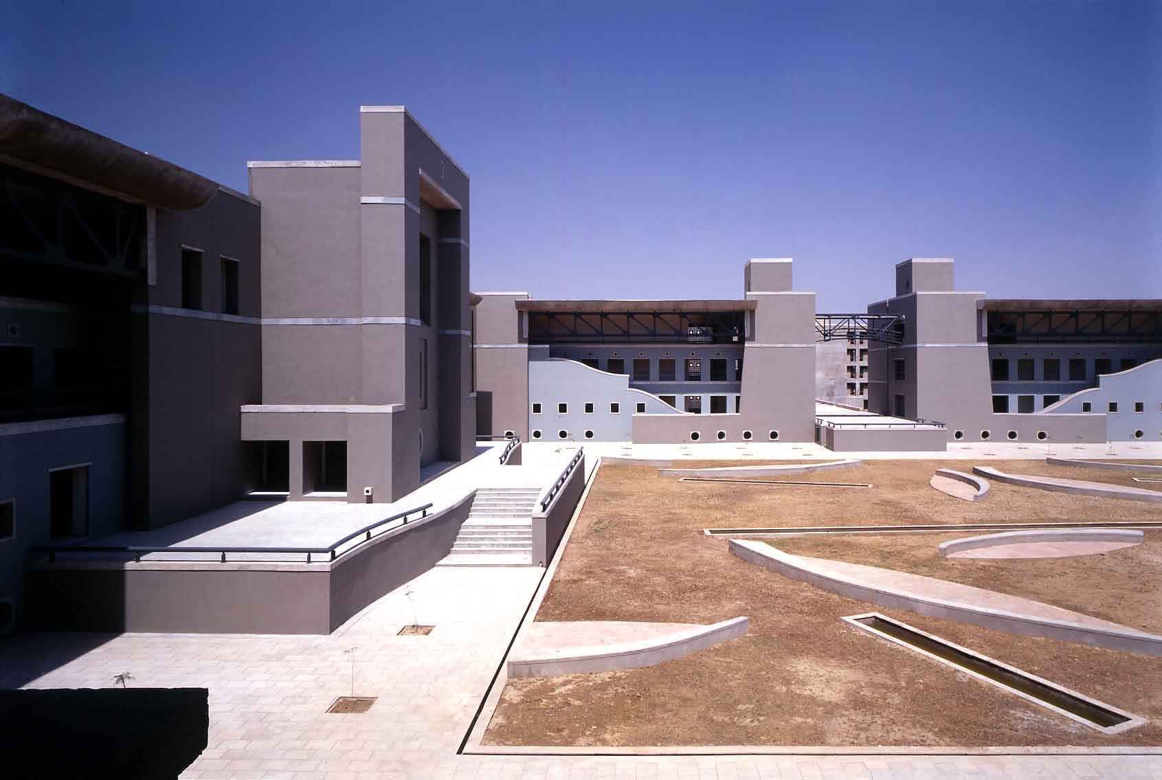 Gujarat High Court (large format)