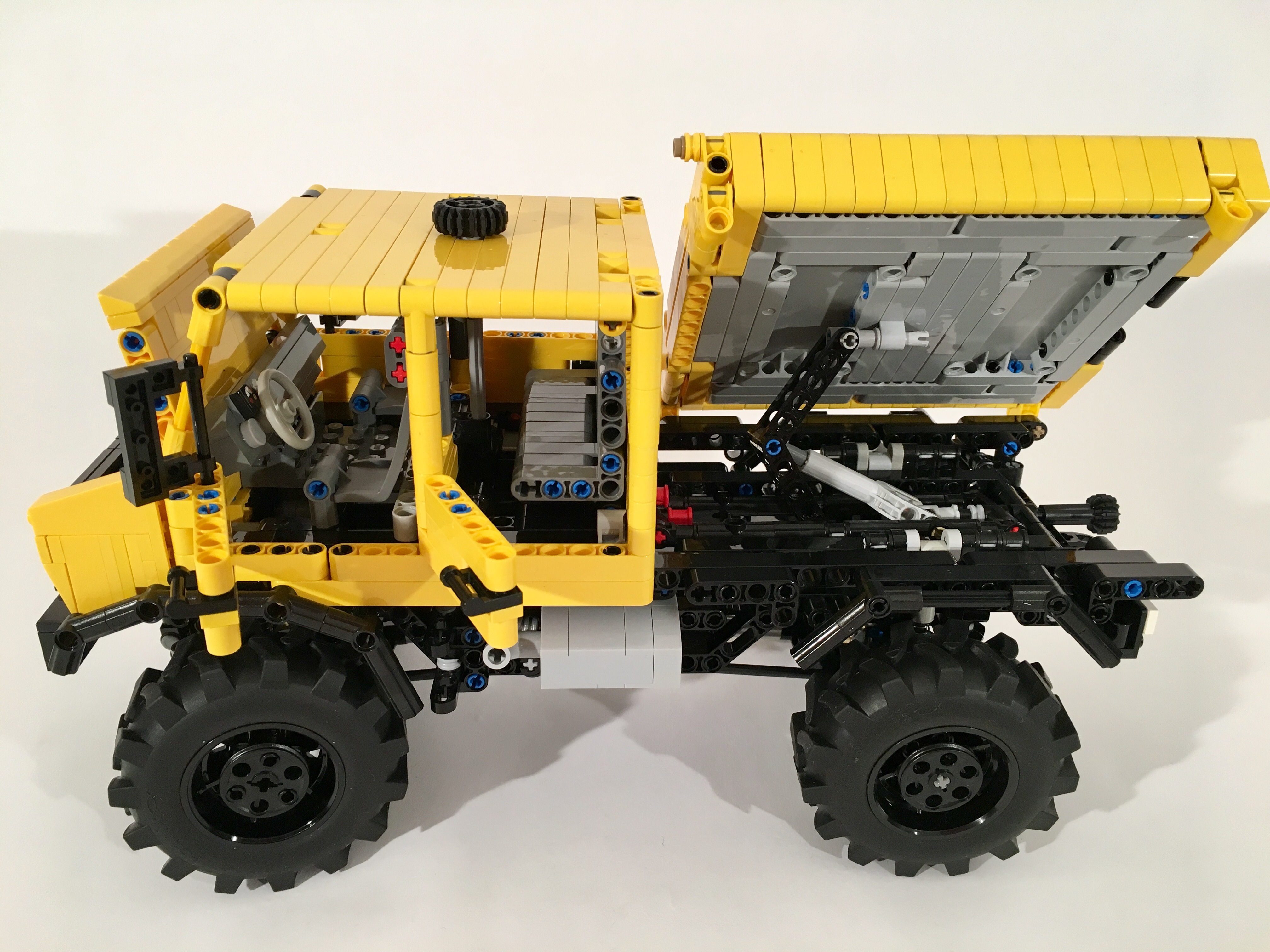 unimogu専用 取寄対象品】 FMS 1:24 FCX24 Mercedes-Benz Unimog 421 RTR