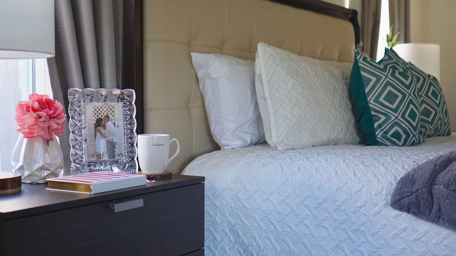 How To Complement Your Decor With Soft Furnishings