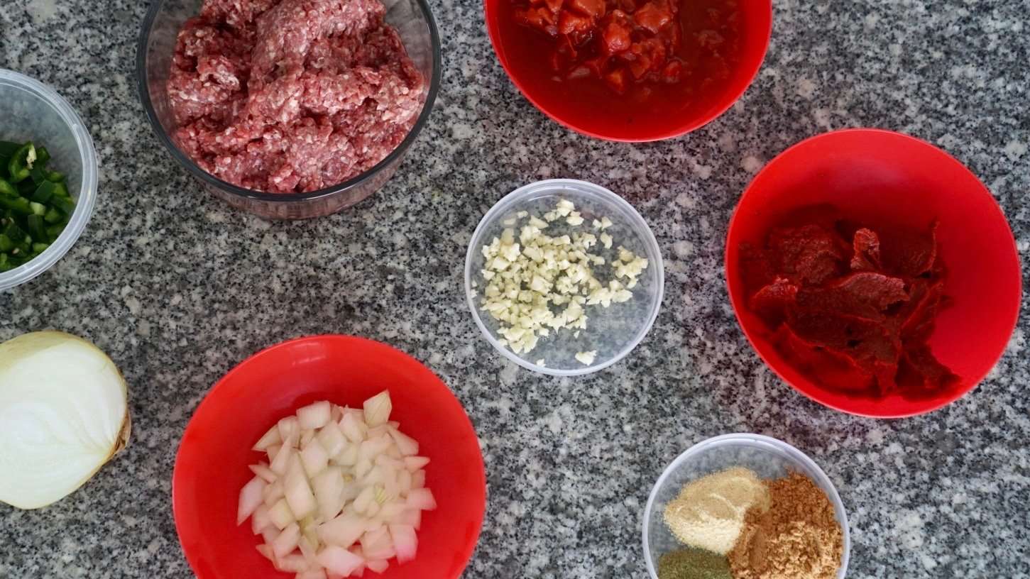 chili, easy recipe, under 45, dinner in 45, dinner ideas, comfort foods, vidalia onions chili, vidalia onions recipe