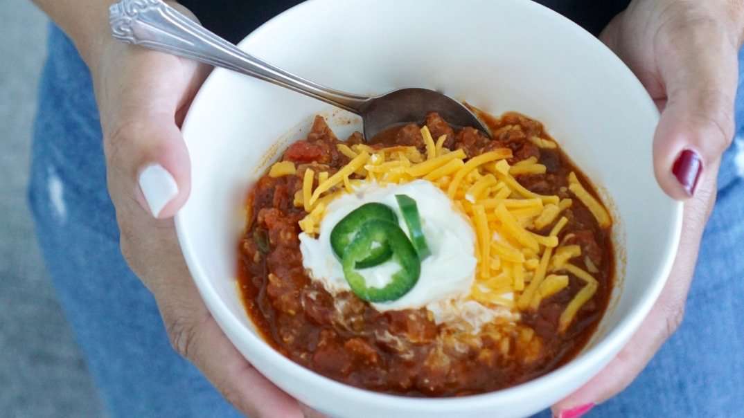 chili, easy recipe, under 45, dinner in 45, dinner ideas, comfort foods, vidalia onions chili, vidalia onions recipe