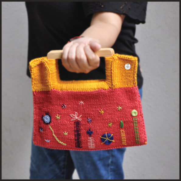 handknit-handbag-model-style.jpg