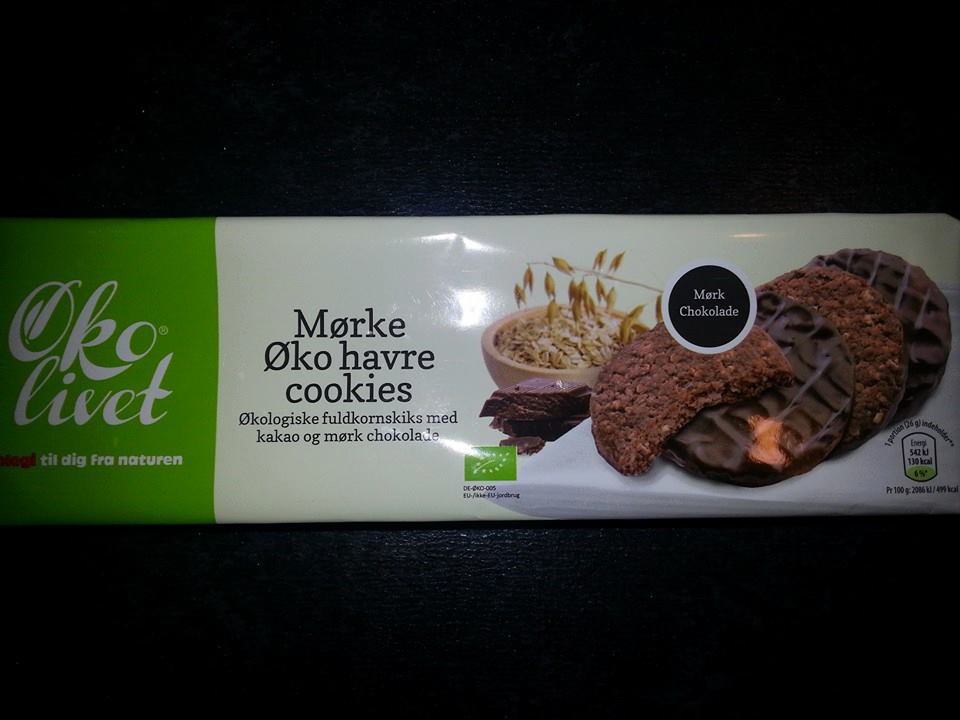 Fra Aldi. Kun den mørke udgave er vegansk.