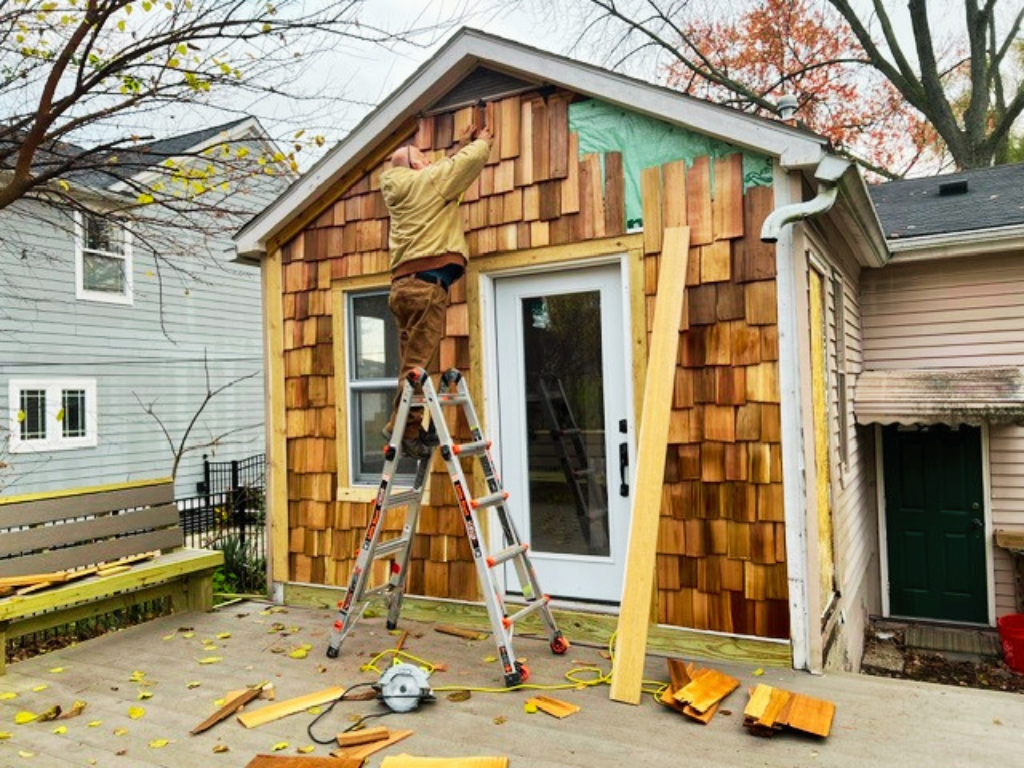 Cedar siding in Michigan