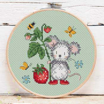 NEEDLEWORK MARKETPLACE: Strawberry Mouse Mini 1 by Artmishka