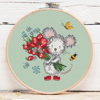 NEEDLEWORK MARKETPLACE: Strawberry Mouse Mini 2 by Artmishka
