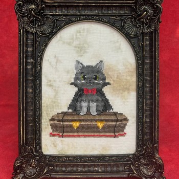 NEEDLEWORK MARKETPLACE: Vincent the Vampire Kitty by The Stitchin' Kitten