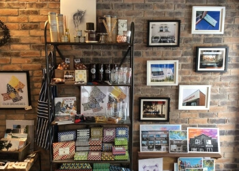 3 best gift shops in waterloo, on