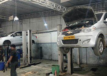 3 best car repair shops in lucknow, up