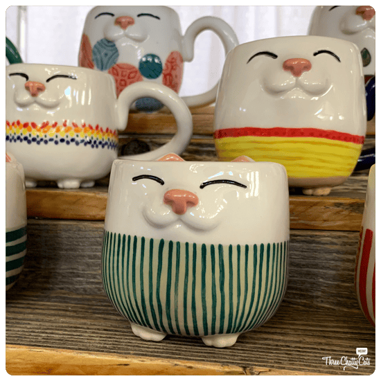 handmade cat mugs at CatCon2019 | HappyKittyCeramics on Etsy