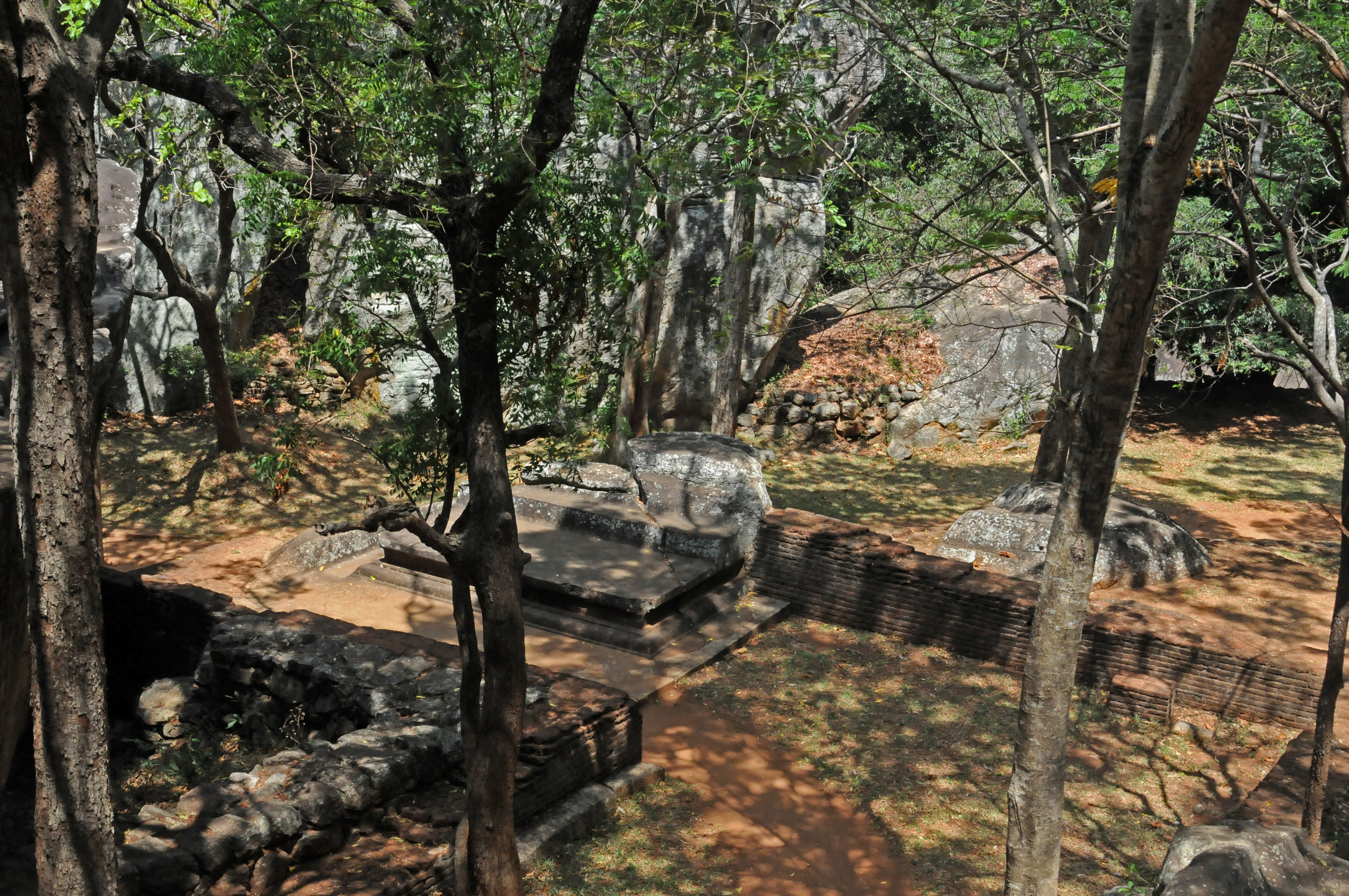 Boulder Garden - Sigiriya