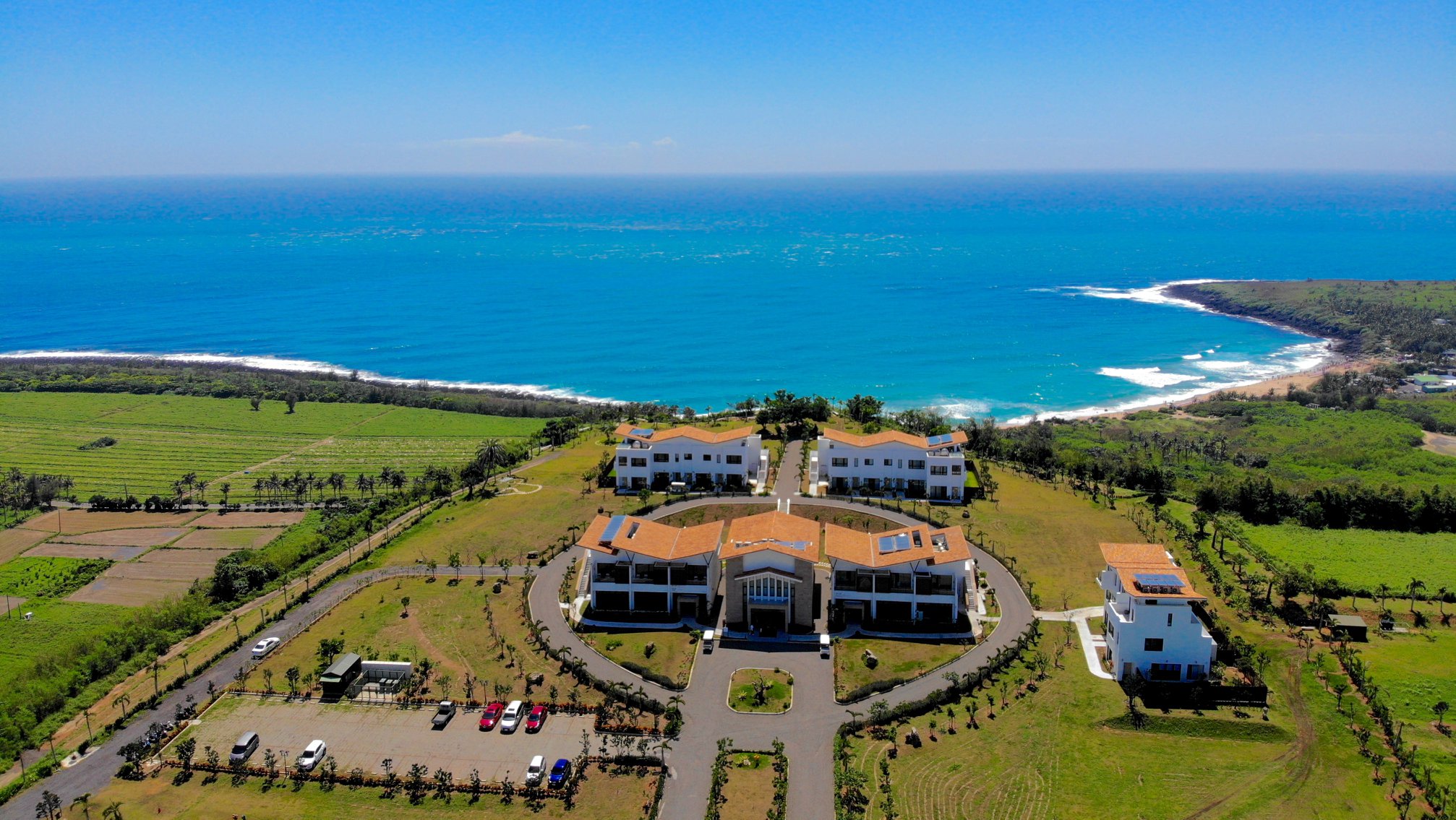 【墾丁海景住宿推薦】嵐翎白砂渡假莊園：靜擁270度全海景空靈遼闊視野