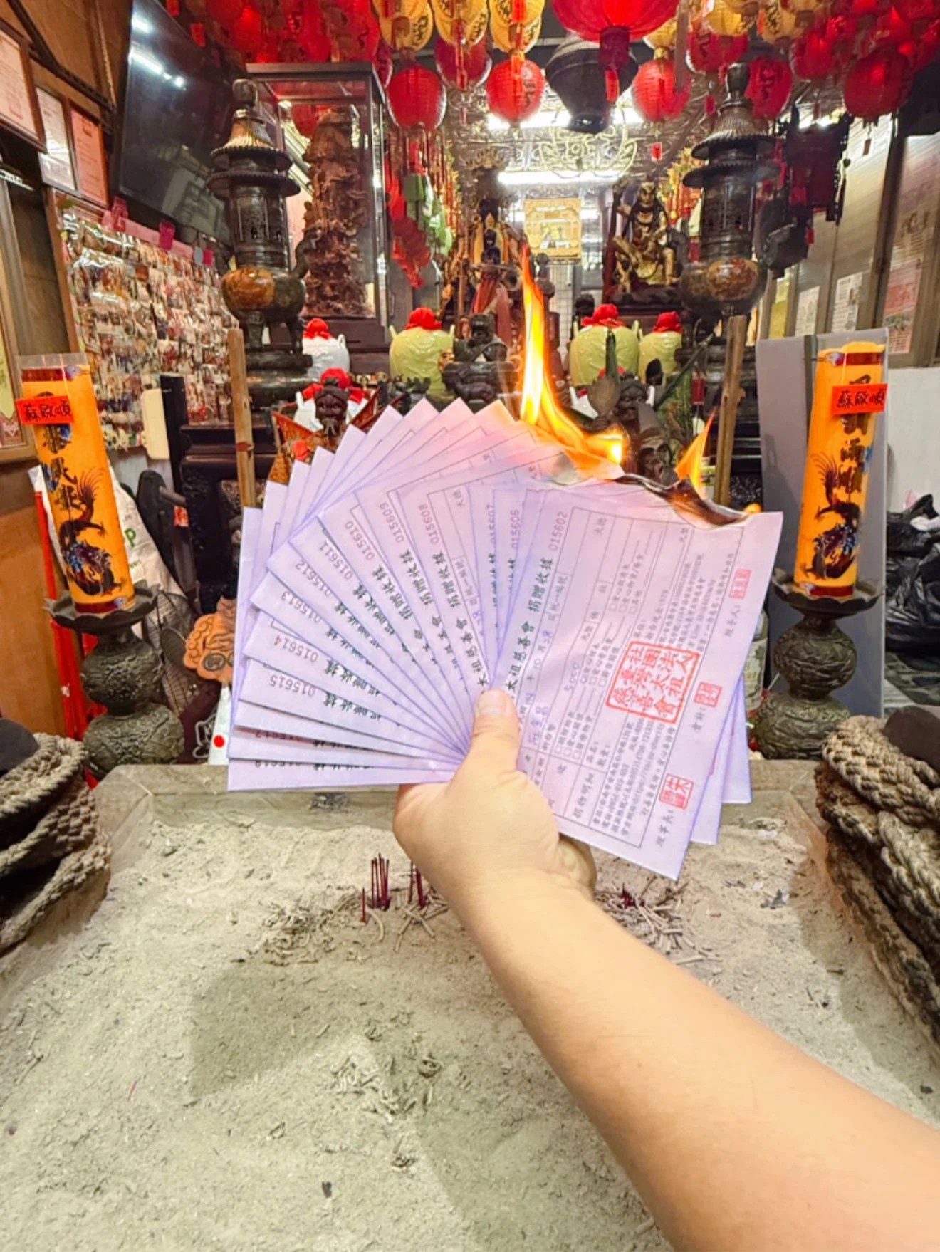 572351539 32988872540703839 142141358933081812 N