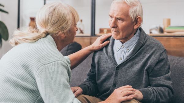 Understanding Dementia: Early Signs And Coping Strategies For Families And  Caregivers • What Are The Signs Of Dementia—And Why Is It So Hard To Diagnose?