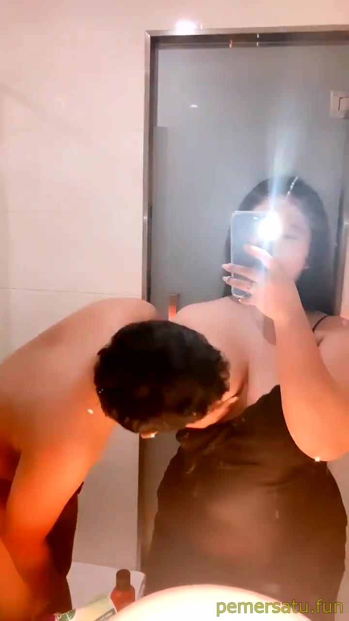 P26 Kiara Selebgram Suka Ngewe Ama Pacar