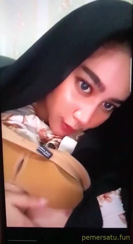 P10 Riska Jilbab Tobrot