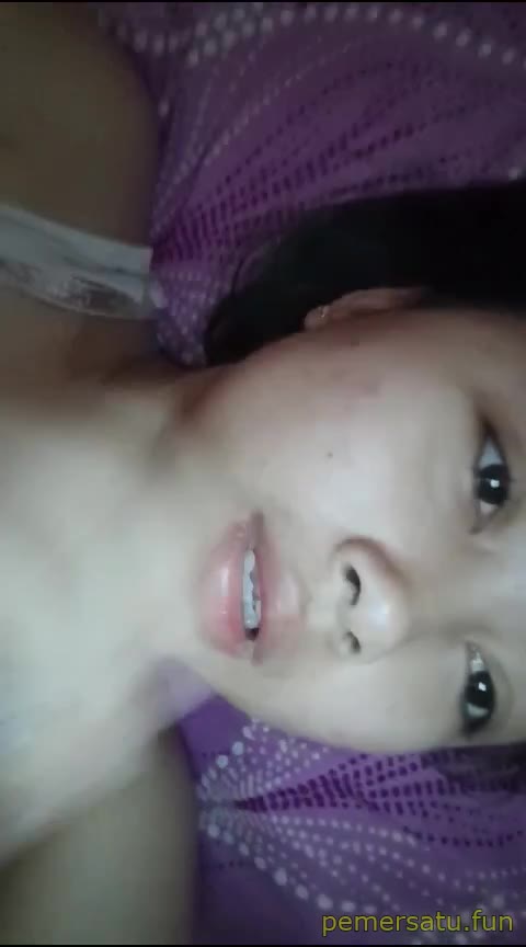 P2 Hima ABG Hijab Sange 18yo Mulus Memek Berjembut