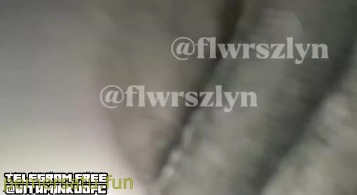 P1 Hijab FLWRSZLYN Eksibisionis