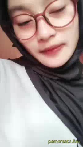 P2 Kacamata Jilbab Kombinasi Pas Ditambah Cakep
