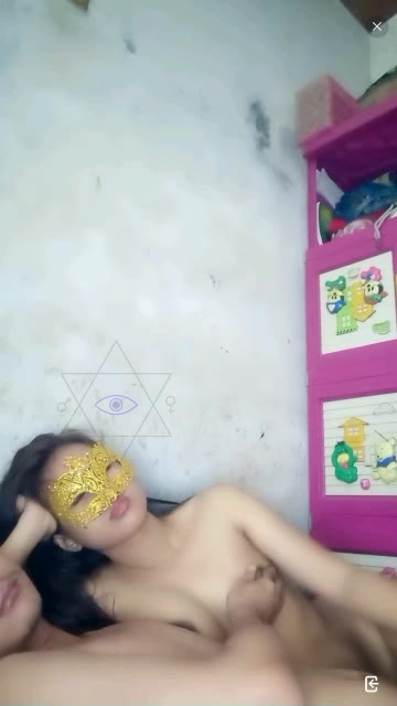 DoodStream Baru Jadian Pacaran Ngajakin Mariany Ngentot -