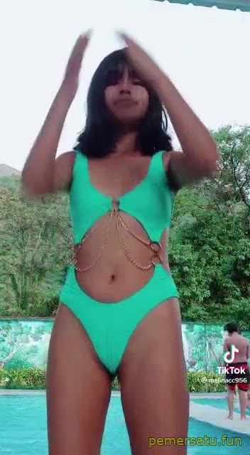 P63 Melina ABG 18yo TIktokan Seksi Di Booking Om Follower