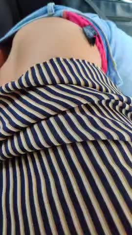 Mobil? Diemut Jilbab Dlm