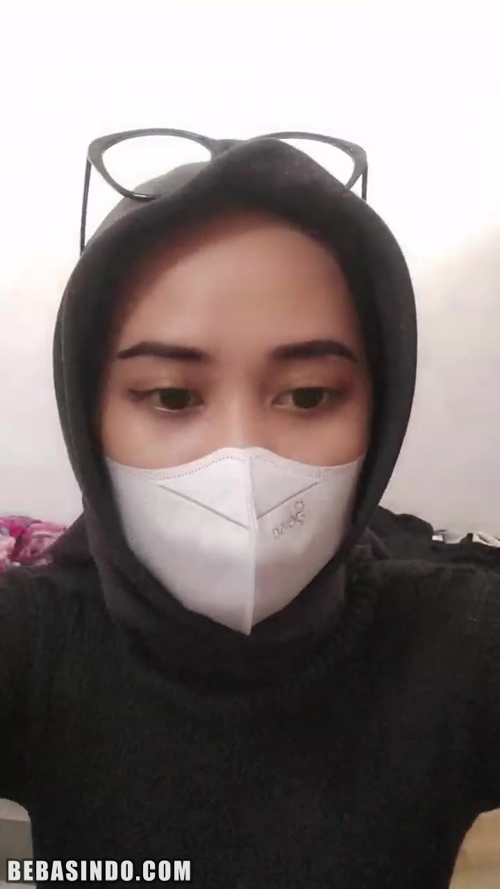 2078-Bokep-Indo-Hijab-Hitam-Cantik-Pap-Toket-Bulat
