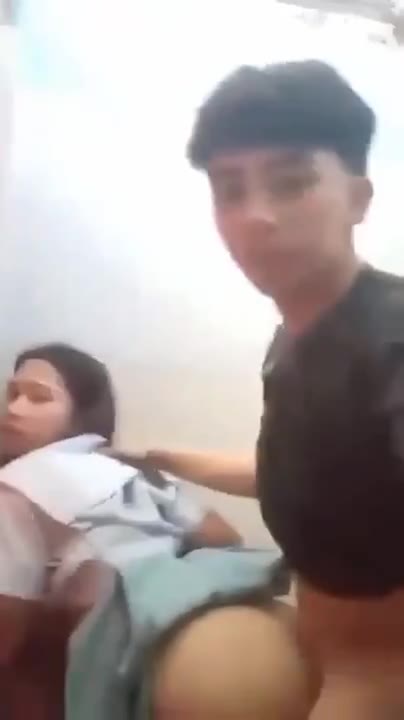 Com) Masih Smp Ngentod Di Kamar Mandi (online-video-cutter