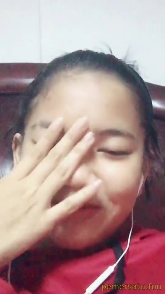 Video Viral Terbaru P105 Nurul Syafina Jilbab Pap Tetek 105 PEMERSATUDOTFUN