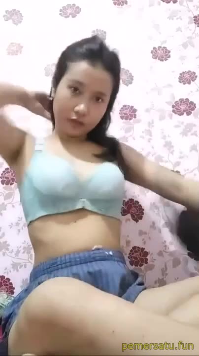 P22 Hijab Jilbab Ukhty Merangsang Diri Sendiri