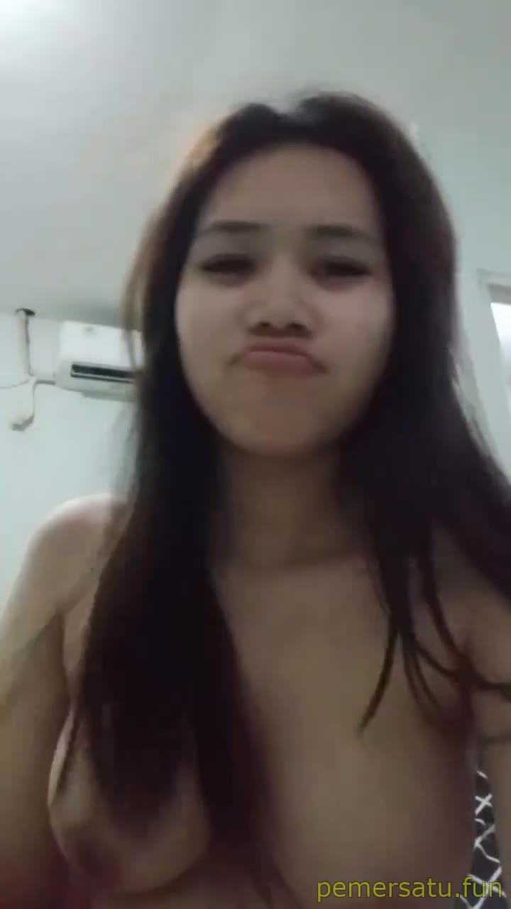 Video Viral Terbaru P4 Yezza Abg 18Yo Kacamata Manis 4 PEMERSATUDOTFUN