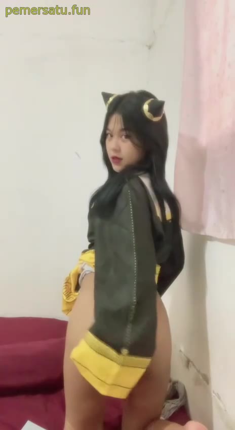 P2 Caroline Puja Lestari Abg 18yo