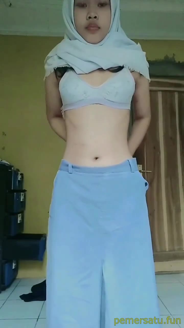 Video Viral Terbaru P2 Yulia Jilbab Abg 18Yo Kasih Tutorial Memperbesar Toket Pemersatu Fun 2 PEMERSATUDOTFUN