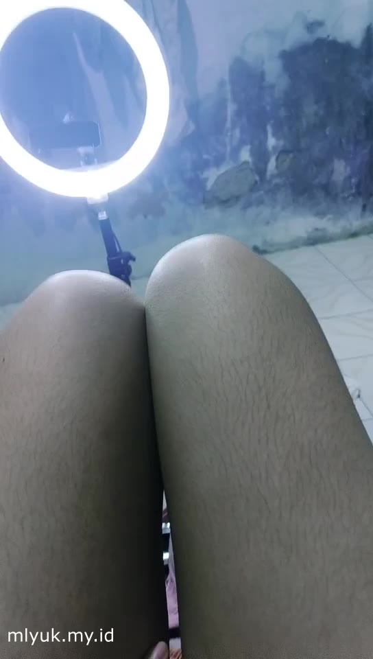 Video Viral Terbaru C1Y65-Ukhty Omek Pakai Timun PEMERSATUDOTFUN