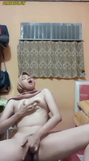 (new) Ukhti Kacamata Colmek P5