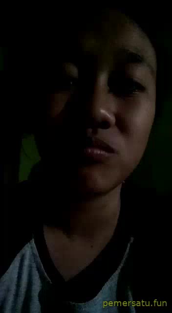 P26 Arinah Jilbab Binal Suka Bikin Status IG