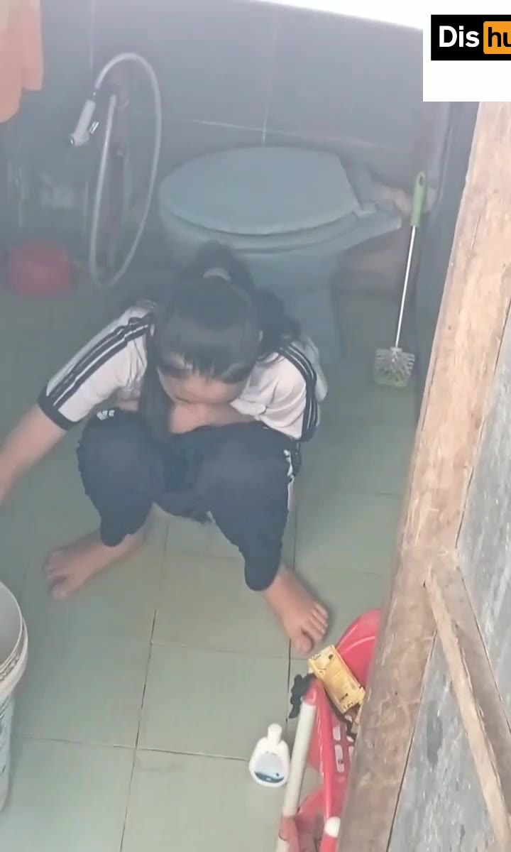 Copy-merged-1683639220720 Rekam Abg Lagi Kencing Di Wc Umum P2 -
