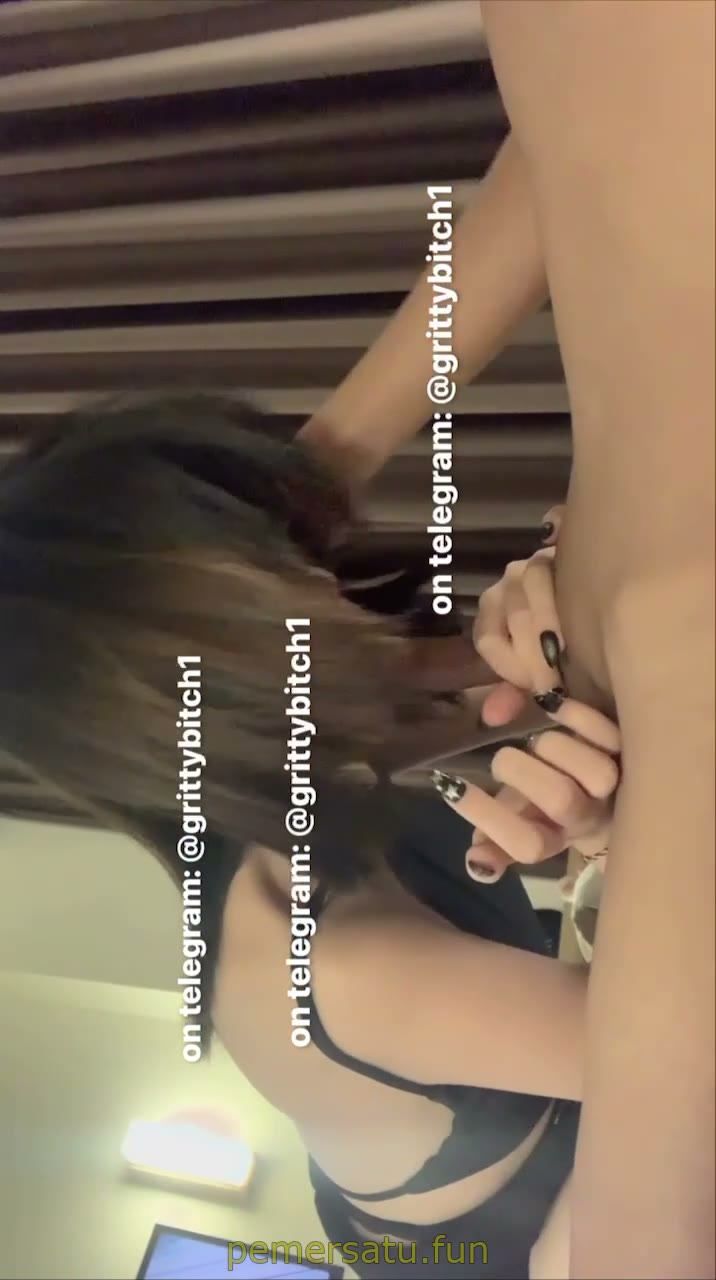 P44 Kayesha Abg Esema 18yo Sepong Ngewe