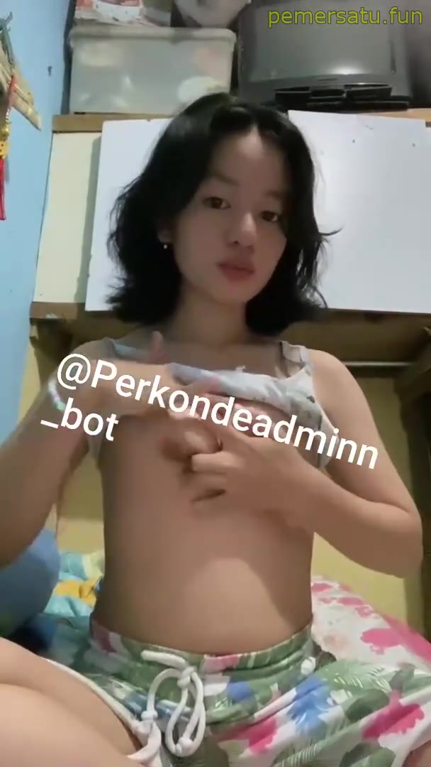 2 Viral Porno abg 18yo imut colok memek 