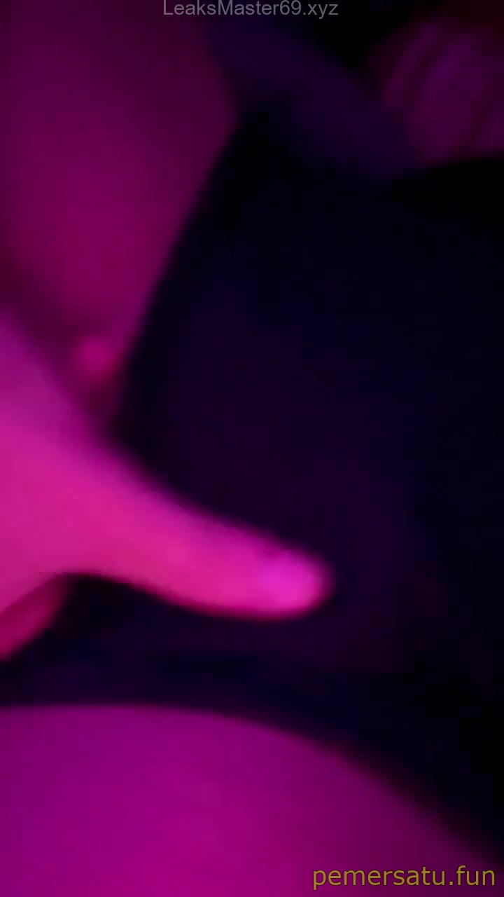 P16 Caitlin Robinson Tobrut Sange Omek