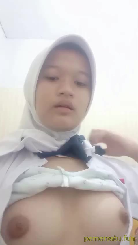 Video Viral Terbaru P1 Yasmin Remaja Abg 18Yo Jilbab Sange Pemersatu Fun 1 PEMERSATUDOTFUN
